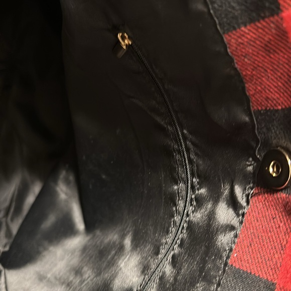 Marley monogrammed KJJ buffalo plaid tote bag with makeup bag inside. - Picture 4 of 8